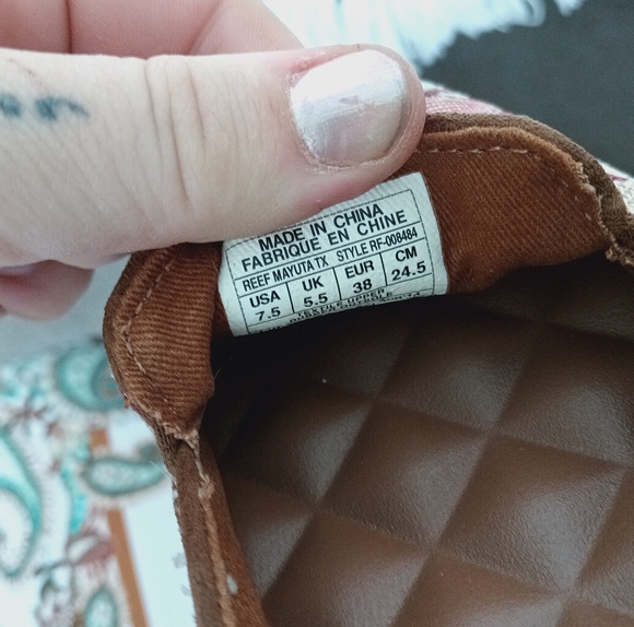 Reef Western Slip-On Loafers Red Cream Blue Tribal Weave Flats Boho Cute Casual - Picture 10 of 11